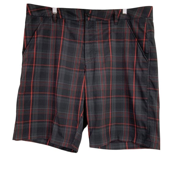 Fila Sport Golf Shorts Size 38 Black/Red Plaid Stripe Pull-On Zip Button Closure - Picture 1 of 5
